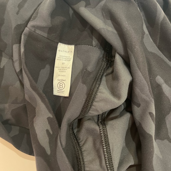 Athleta Camo Print Joggers - Picture 6 of 7